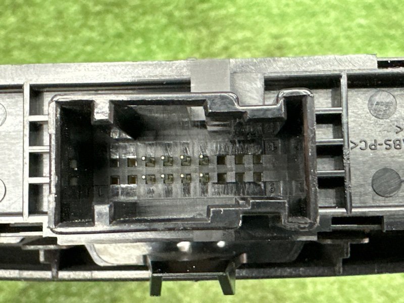 Блок кнопок Peugeot 308