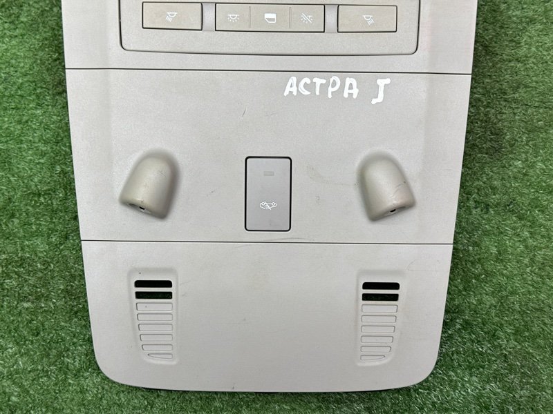 Плафон салонный Opel Astra J