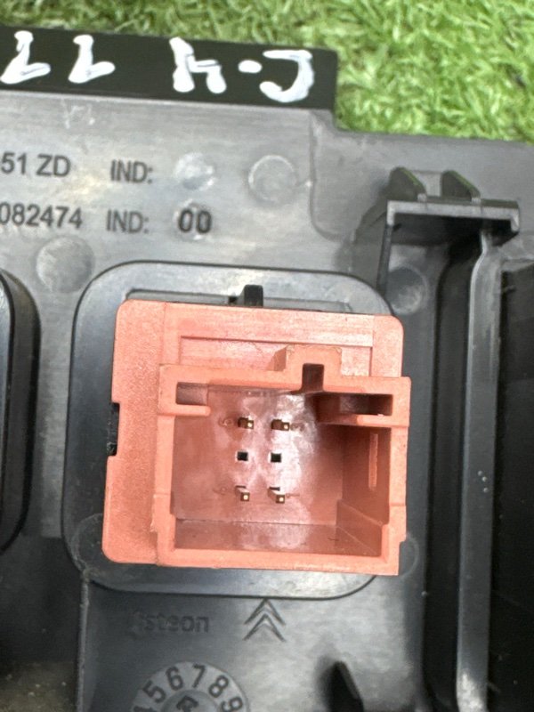 Блок кнопок Citroen C 4