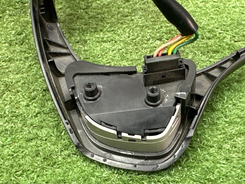 Кнопки на руль Kia Ceed 1