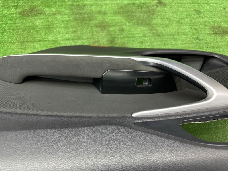 Обшивка двери Kia Ceed 3 2018 CD