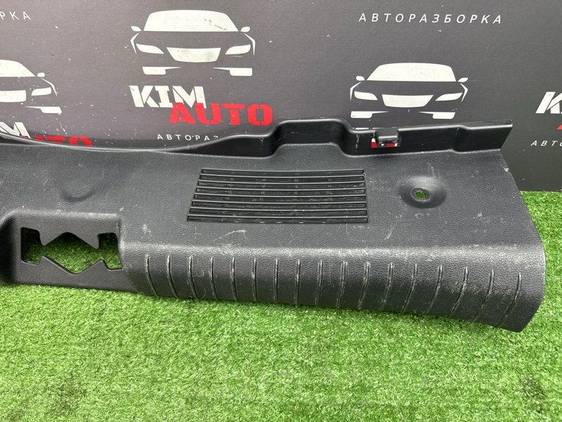 Накладка замка багажника Kia Ceed 3 2018 CD