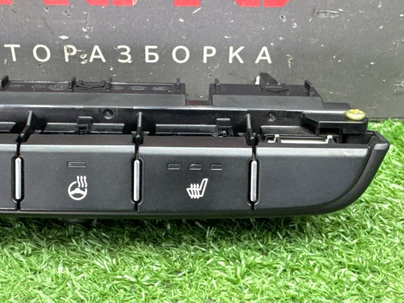 Кнопки подогрева сидений Kia Ceed 3 2018 CD