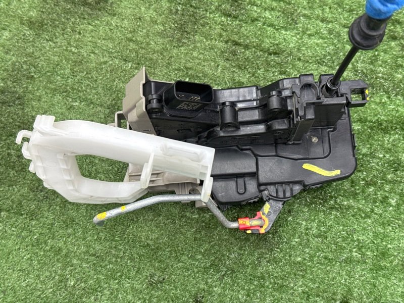 Замок двери Kia Ceed 3 2018 CD