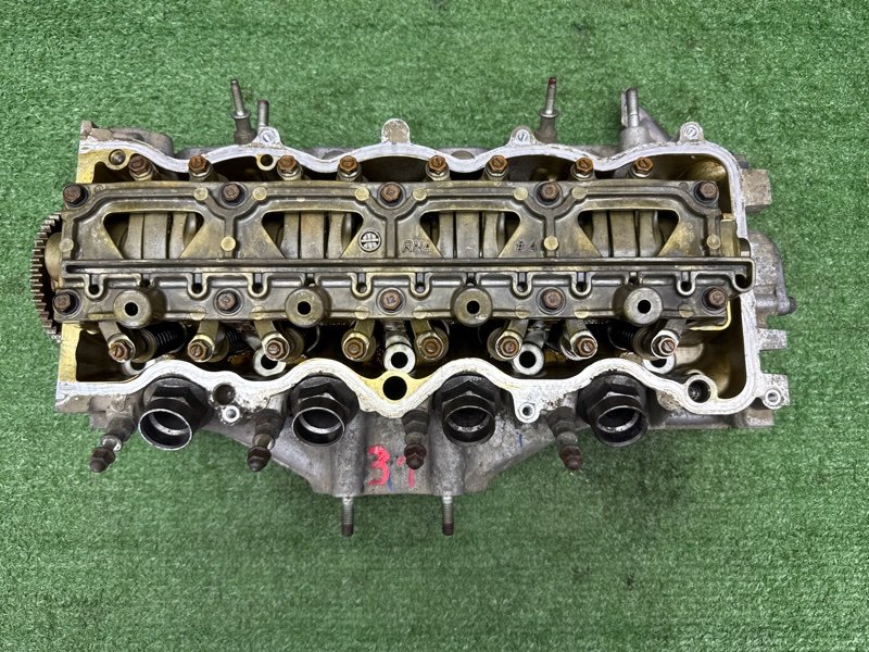 Головка блока цилиндров (ГБЦ) Honda Civic 4D