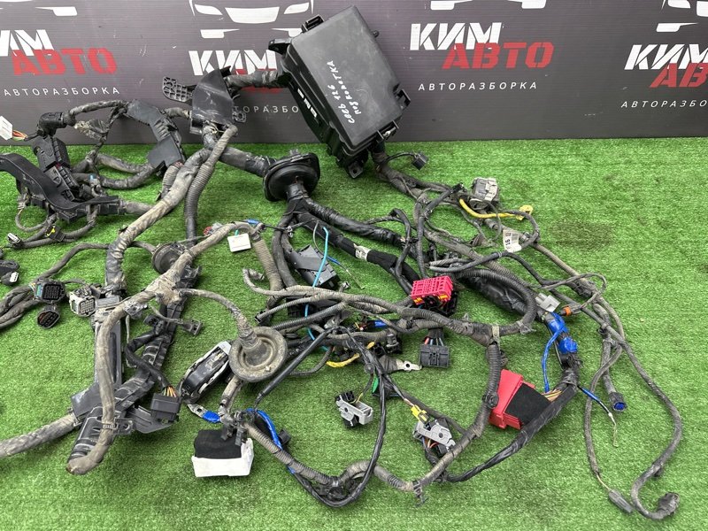 Проводка моторного отсека с блоком предохранителей Kia Ceed 3 2018 CD