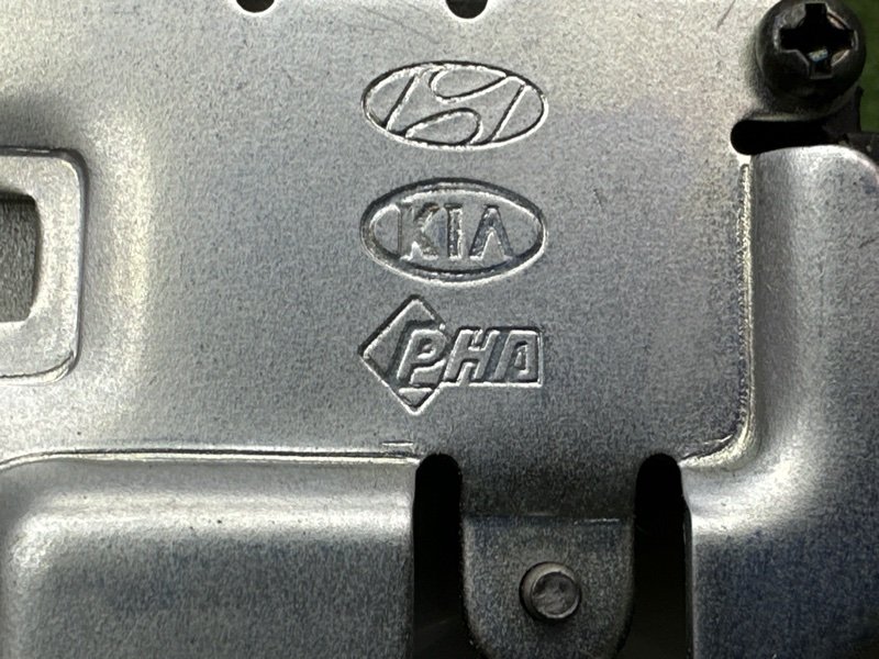 Замок крышки багажника Kia Rio 4 2019 FB