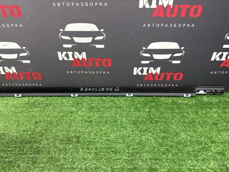 Уплотнитель стекла наружный(Бархотка) Хром Kia Sportage 4 2017