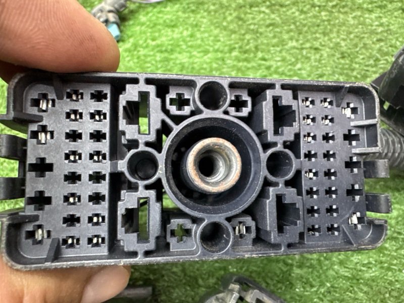 Проводка моторного отсека Opel Astra J