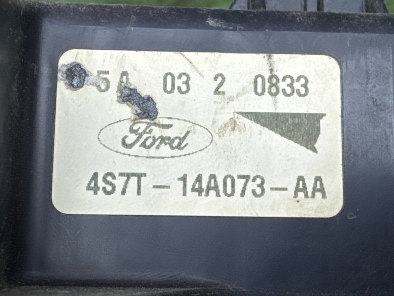 Блок предохранителей Ford Mondeo 3