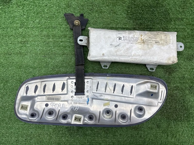 Подушка безопасности пассажира Ford Ka