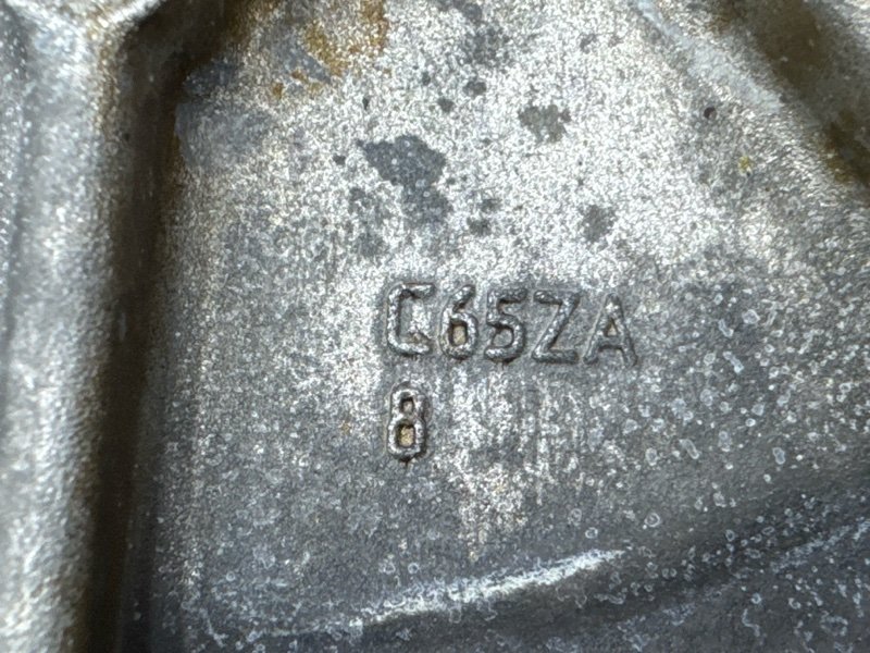 Крышка передняя ГРМ, лобовина Ford Focus 2