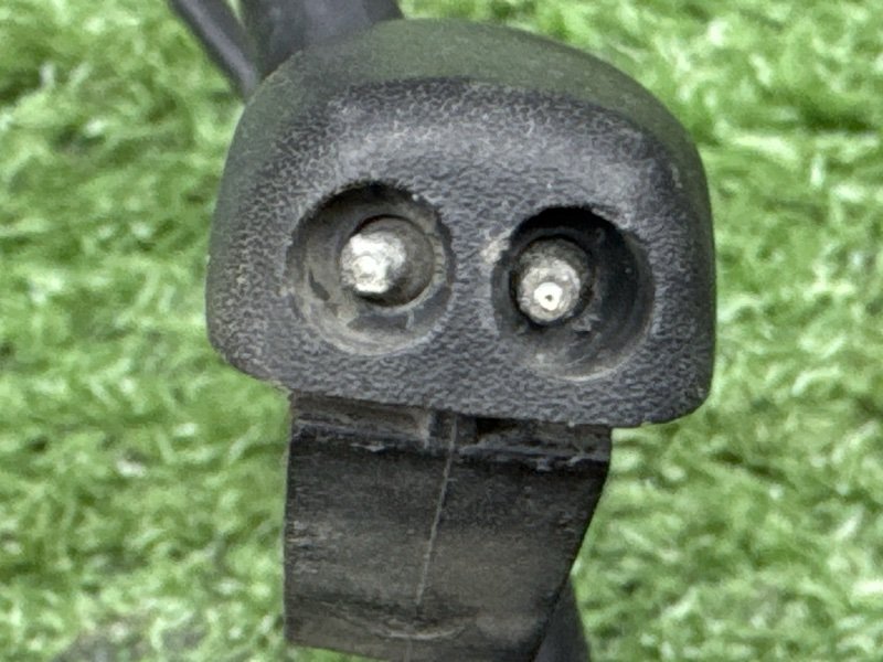 Проводка форсунок омывателя Ford Focus 2