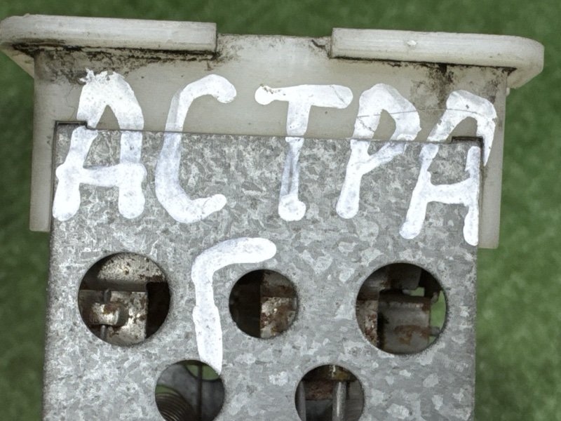 Резистор отопителя Opel Astra G