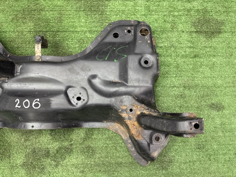 Подрамник Балка Peugeot 206