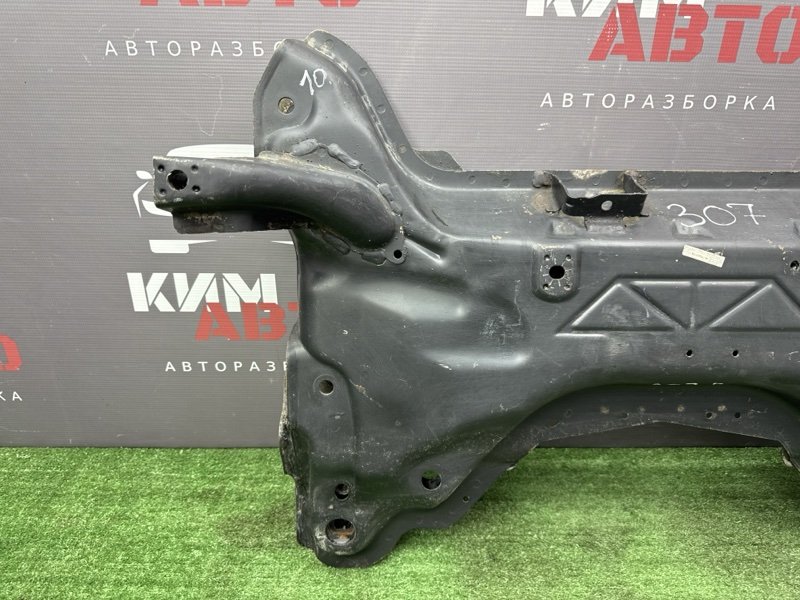 Подрамник Балка Peugeot 307