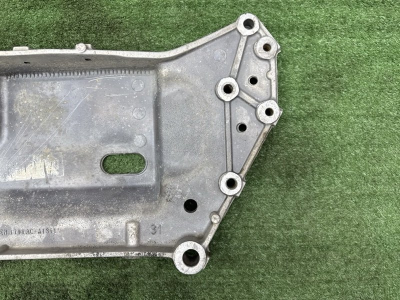 Подрамник Балка Skoda Octavia A5