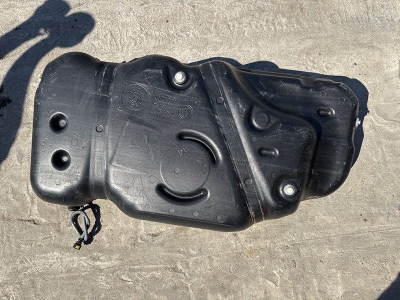 Бензобак Fiat Punto