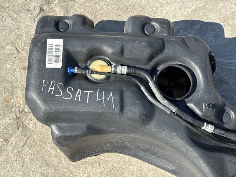 Бензобакбак топливный Volkswagen Passat B5