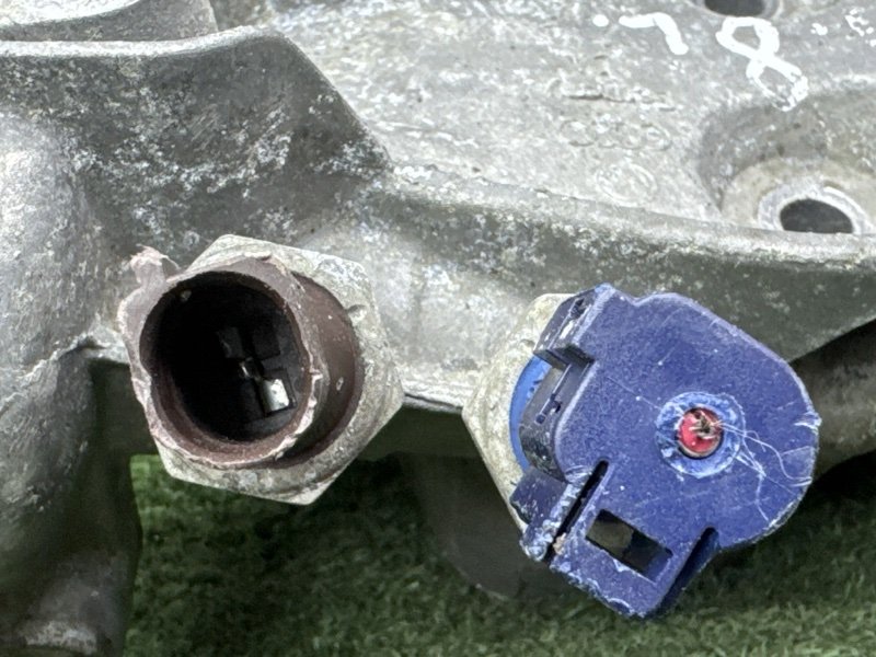 Кронштейн генератора Skoda Octavia A5