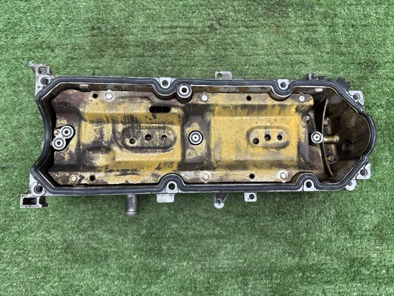 Клапанная крышка Fiat Punto