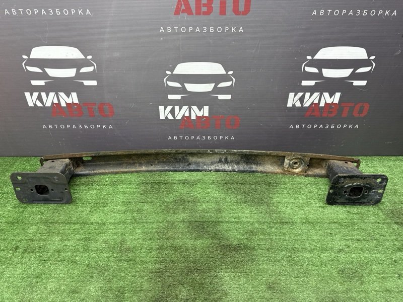 Усилитель бампера Ford Focus 2