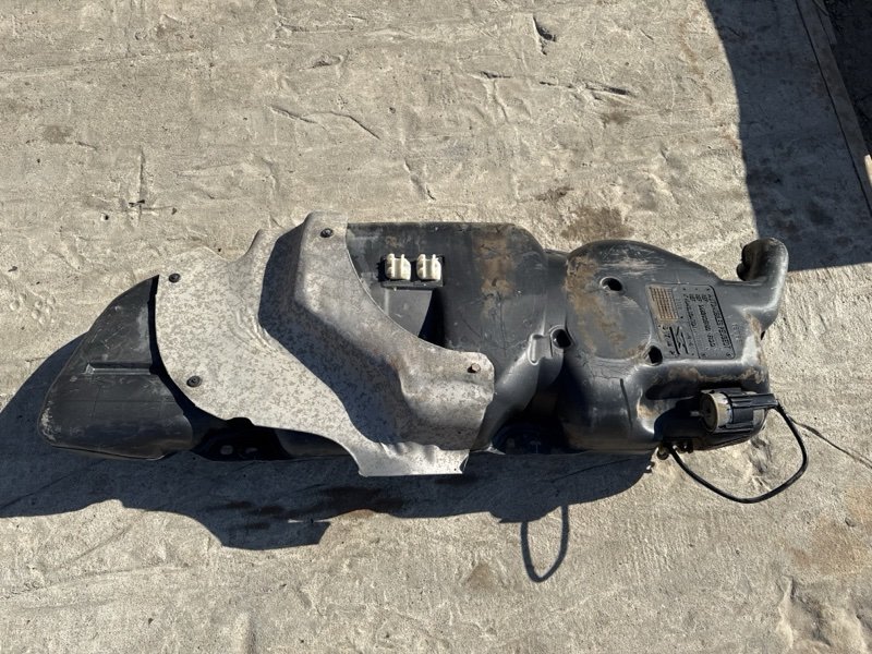 Бак топливный Peugeot 206