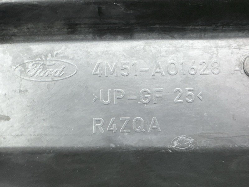 Накладка под жабо водосток Ford Focus 2