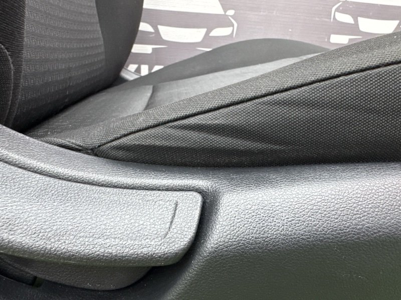 Сиденья передние комплект Kia Rio 4