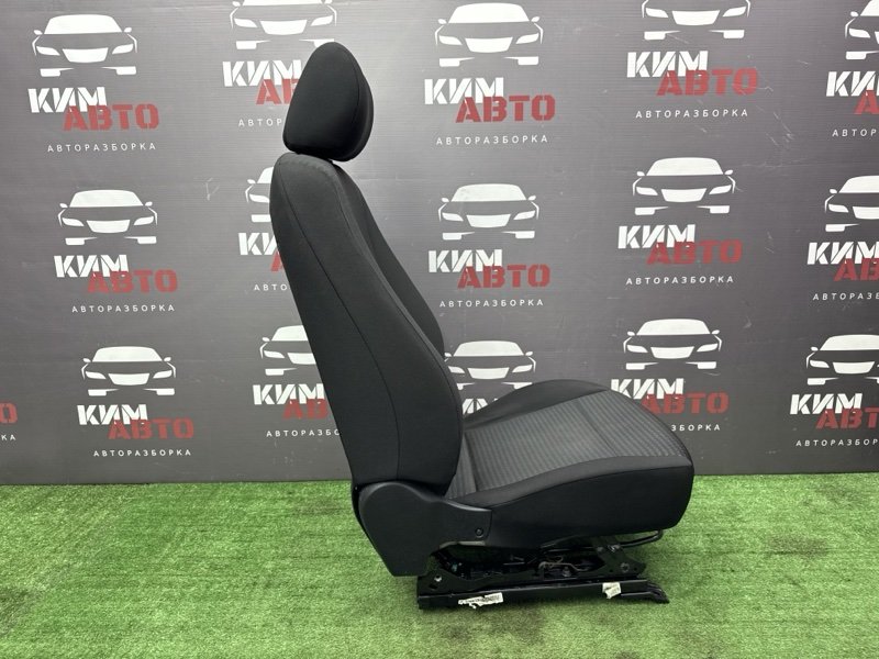 Сиденья передние комплект Kia Rio 4
