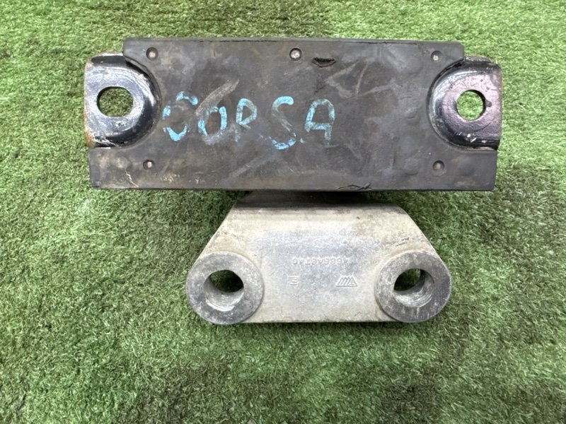 Подушка/опора двигателя Opel Corsa D
