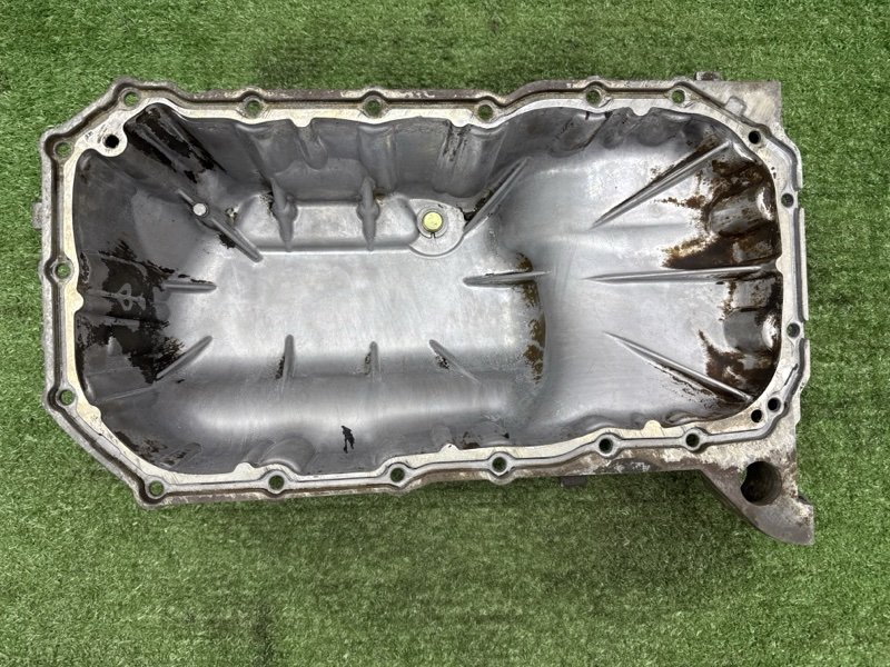 Поддон картера масляный Peugeot 307