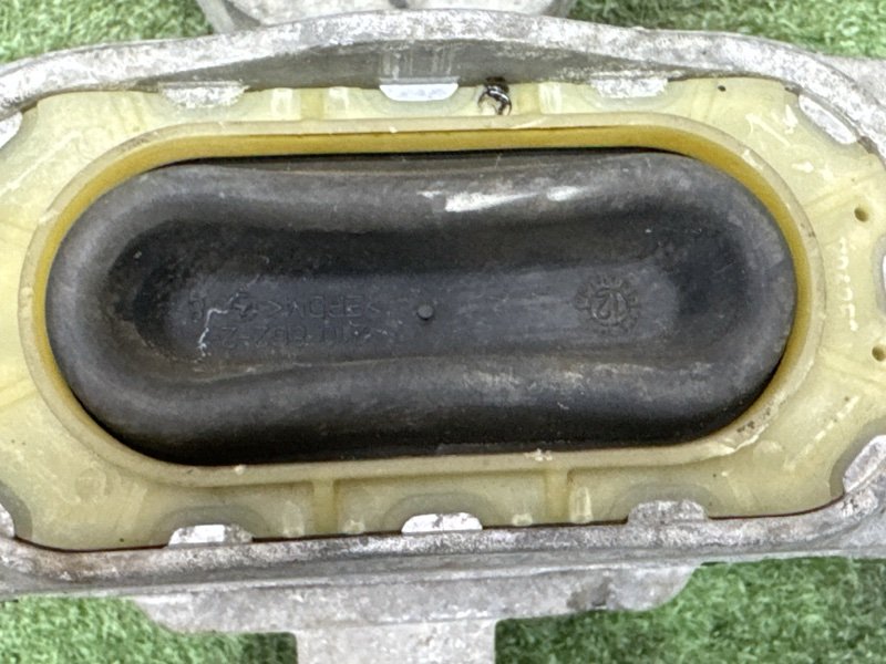 Подушка/опора двигателя Opel Astra J
