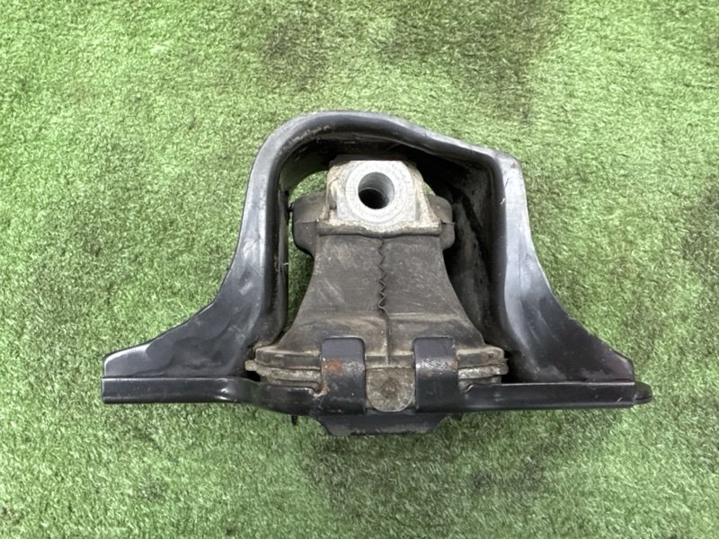 Подушка/опора двигателя Nissan Qashqai
