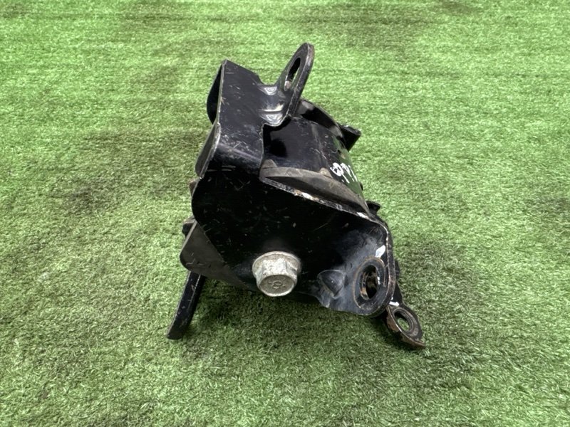Подушка/опора двигателя Mitsubishi Lancer 10
