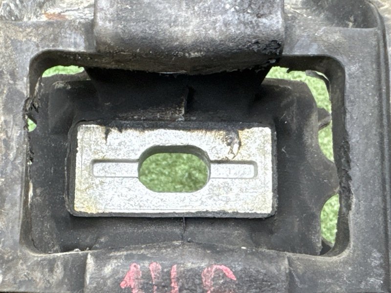 Подушка/опора двигателя Ford Fiesta