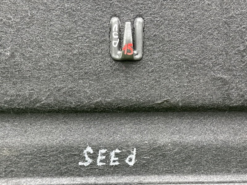 Полка багажника Kia Ceed 1