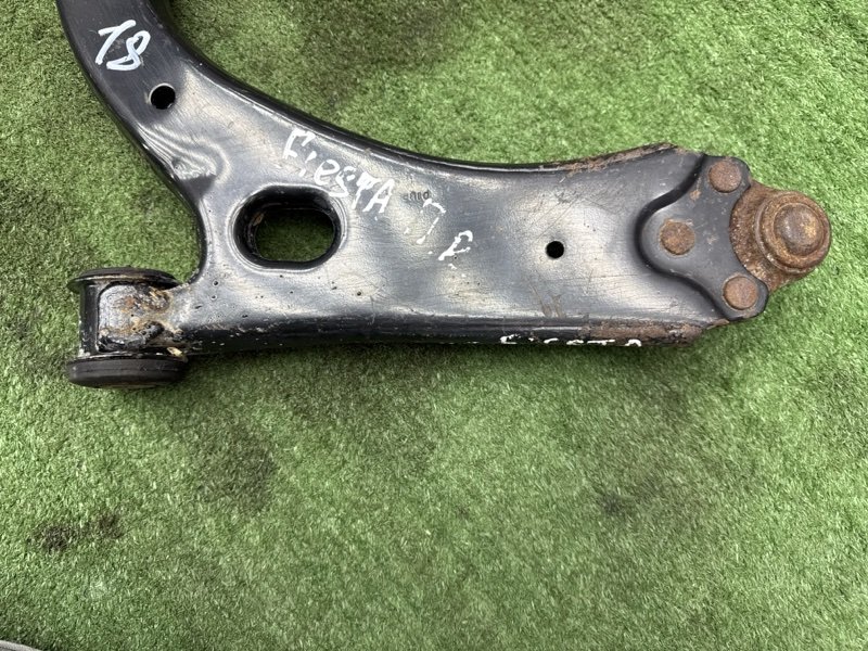 Рычаг подвески Ford Fiesta