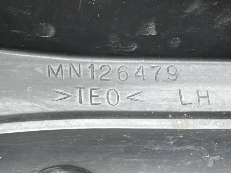 Брызговик Mitsubishi Lancer 9