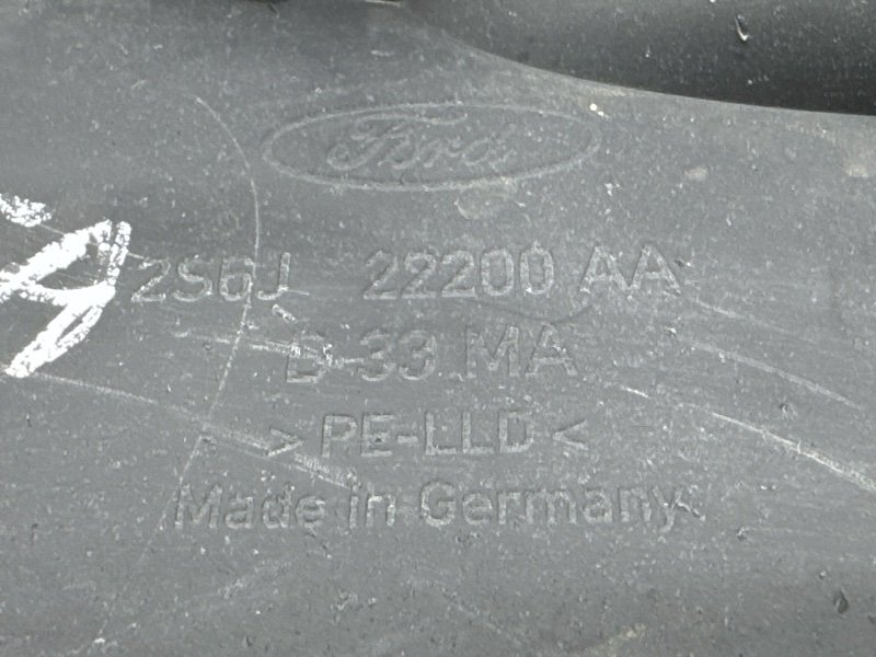 Брызговик Ford Fiesta