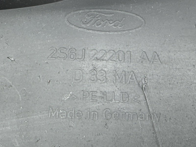 Брызговик Ford Fiesta