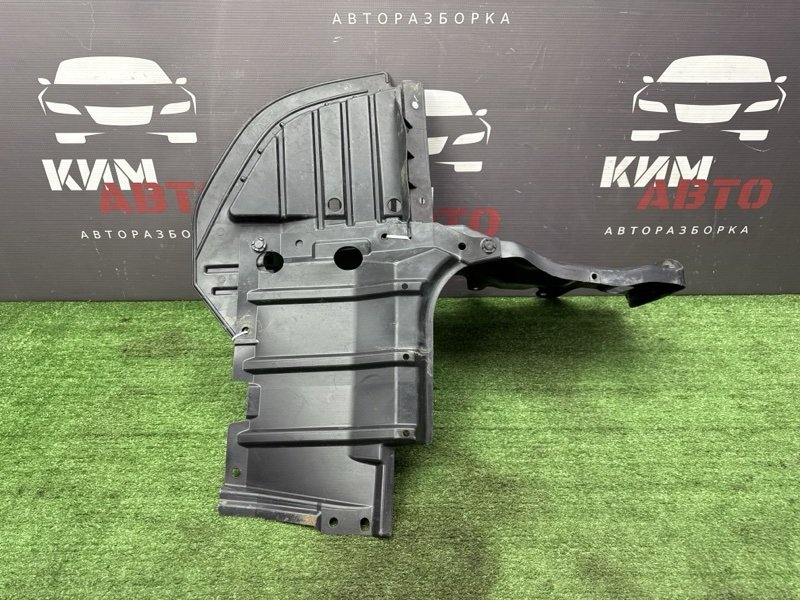 Пыльник двигателя Mitsubishi Lancer 9