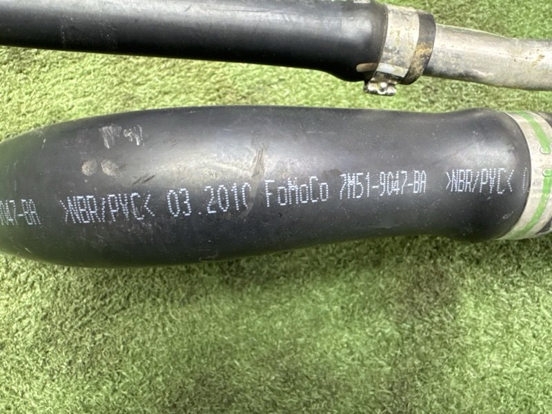 Горловина топливного бака Ford Focus 2