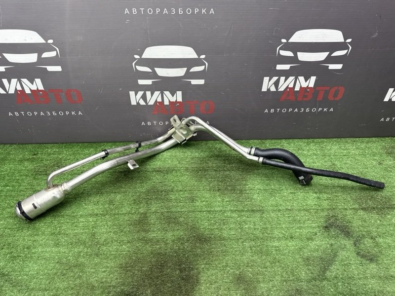Горловина топливного бака Ford Focus 2