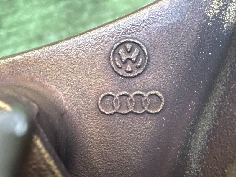 Масляный насос Skoda Octavia A5