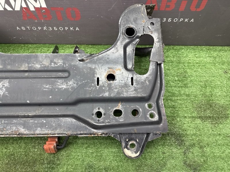 Подрамник Балка Ford Fiesta
