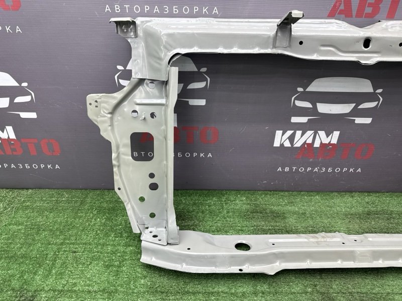 Панель передняя(телевизор) Hyundai Solaris 2