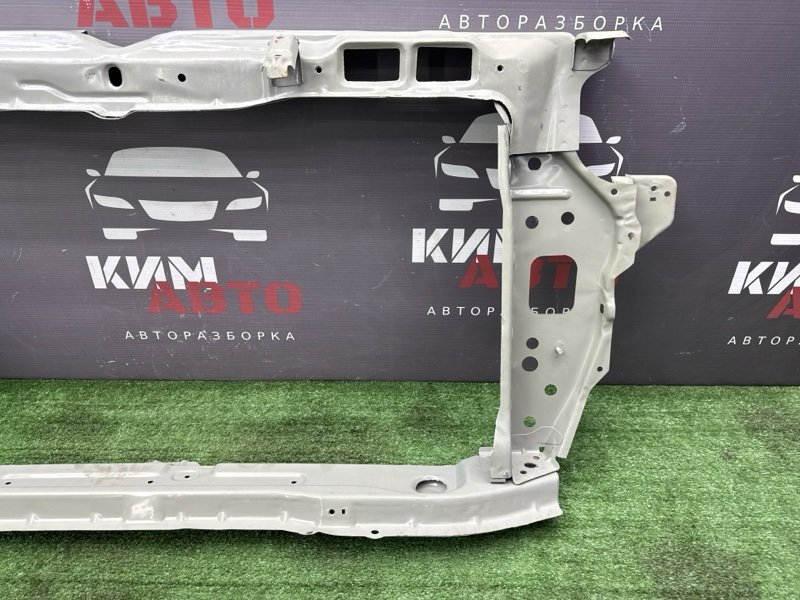 Панель передняя(телевизор) Hyundai Solaris 2