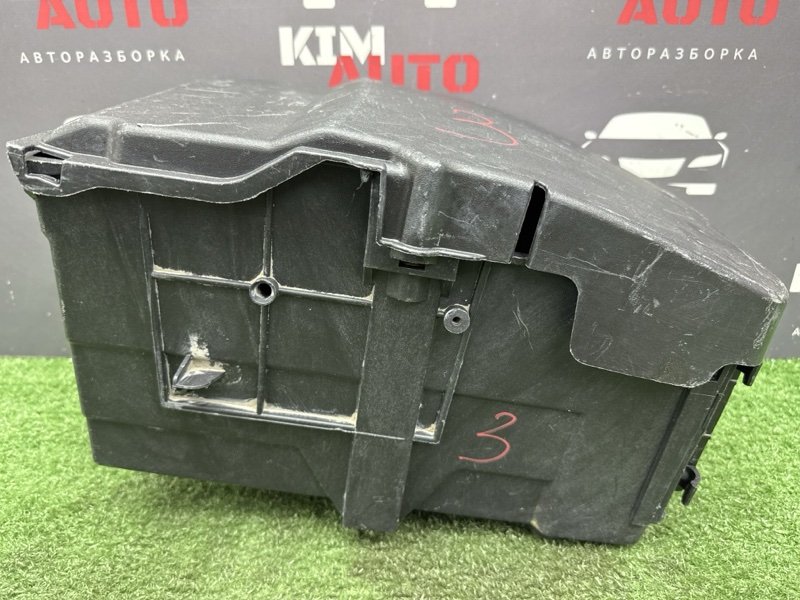 Короб аккумулятора Ford Focus 2