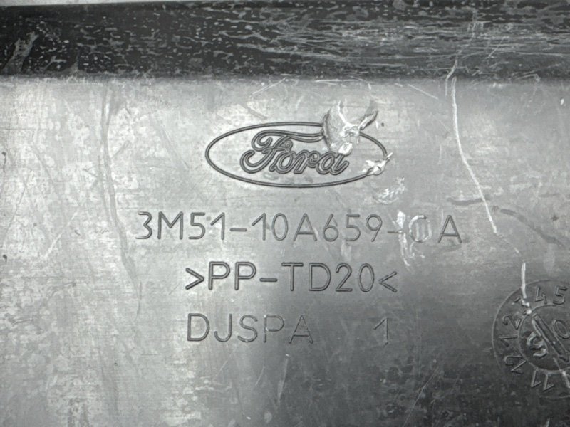 Короб аккумулятора Ford Focus 2